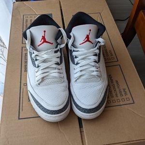 Jordan Retro 3 Shoes (Size 9.5)